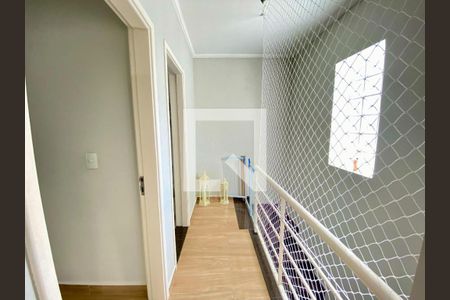 Casa à venda com 98m², 2 quartos e 2 vagas