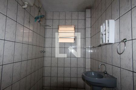 Banheiro de casa para alugar com 1 quarto, 66m² em Vila Industrial, São Paulo