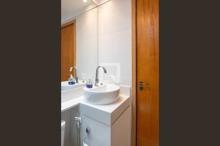 Apartamento à venda com 71m², 3 quartos e 1 vaga Apartamento à venda com 71m², 3 quartos e 1 vagaBanheiro