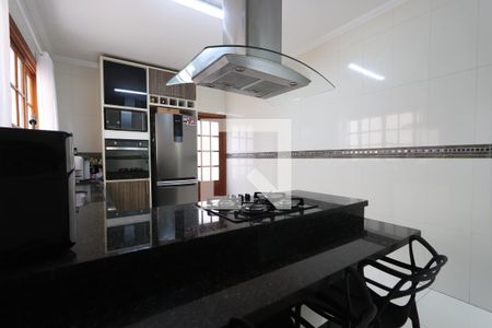 Casa à venda com 225m², 3 quartos e 2 vagasCozinha