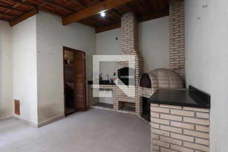 Casa à venda com 225m², 3 quartos e 2 vagasQuintal