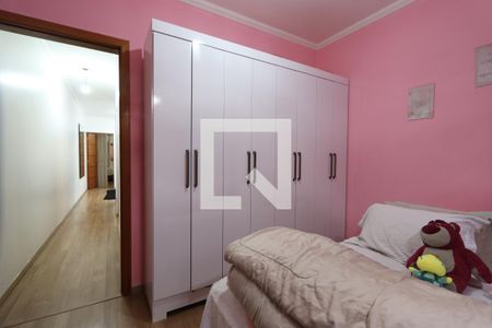 Casa à venda com 225m², 3 quartos e 2 vagasQuarto 2