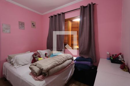 Casa à venda com 225m², 3 quartos e 2 vagasQuarto 2