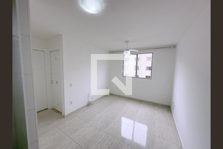 Sala de apartamento para alugar com 2 quartos, 40m² em Vila Nova Bonsucesso, Guarulhos