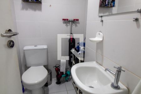 Apartamento à venda com 101m², 3 quartos e 2 vagasBanheiro de Serviço