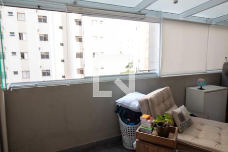Apartamento à venda com 101m², 3 quartos e 2 vagasVaranda do Quarto 2