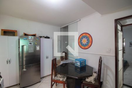 Casa à venda com 170m², 3 quartos e 1 vaga Casa à venda com 170m², 3 quartos e 1 vagaCozinha