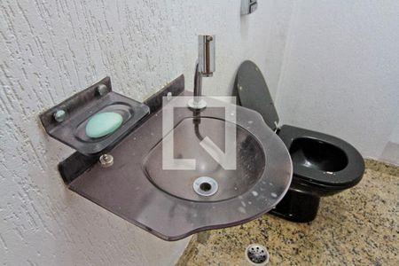 Lavabo de casa à venda com 3 quartos, 130m² em Parque São Domingos, São Paulo