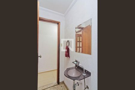 Lavabo de casa à venda com 3 quartos, 130m² em Parque São Domingos, São Paulo