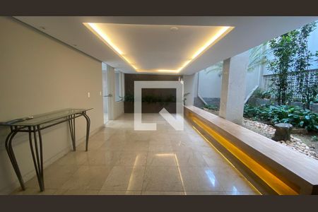 Apartamento à venda com 102m², 2 quartos e 1 vagaHall social