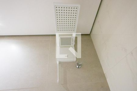 Apartamento à venda com 105m², 2 quartos e 1 vaga Apartamento à venda com 105m², 2 quartos e 1 vagaBanheiro social