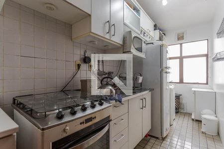 Apartamento à venda com 60m², 3 quartos e 1 vaga Apartamento à venda com 60m², 3 quartos e 1 vagaCozinha e Área de Serviço