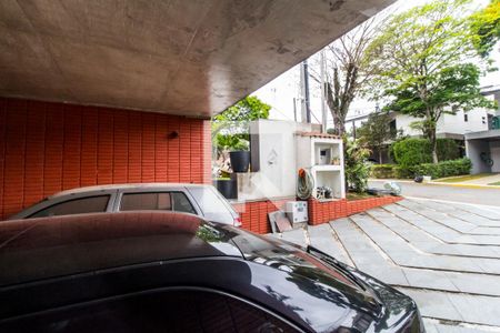 Casa de condomínio para alugar com 440m², 4 quartos e 4 vagas Casa de condomínio para alugar com 440m², 4 quartos e 4 vagasGaragem