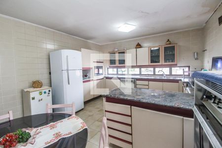 Casa de condomínio para alugar com 440m², 4 quartos e 4 vagas Casa de condomínio para alugar com 440m², 4 quartos e 4 vagasCozinha