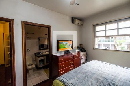 Casa de condomínio para alugar com 440m², 4 quartos e 4 vagas Casa de condomínio para alugar com 440m², 4 quartos e 4 vagasSuíte 2