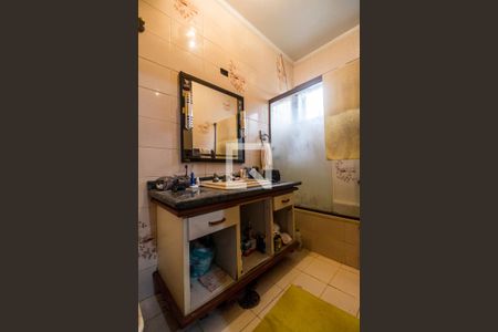 Casa de condomínio para alugar com 440m², 4 quartos e 4 vagas Casa de condomínio para alugar com 440m², 4 quartos e 4 vagasBanheiro da Suíte 2