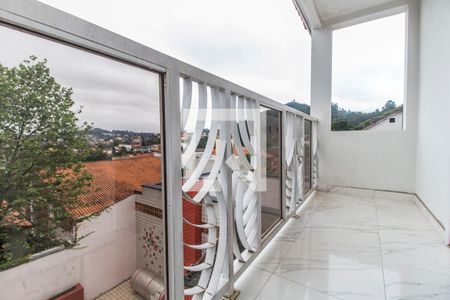 Casa de condomínio para alugar com 440m², 4 quartos e 4 vagas Casa de condomínio para alugar com 440m², 4 quartos e 4 vagasVaranda