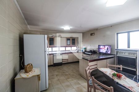 Casa de condomínio para alugar com 440m², 4 quartos e 4 vagas Casa de condomínio para alugar com 440m², 4 quartos e 4 vagasCozinha