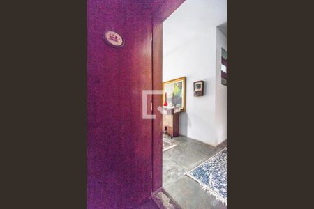 Casa de condomínio para alugar com 440m², 4 quartos e 4 vagas Casa de condomínio para alugar com 440m², 4 quartos e 4 vagasLavabo