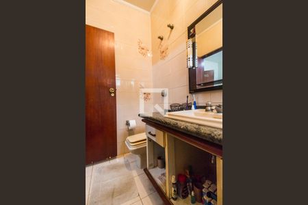 Casa de condomínio para alugar com 440m², 4 quartos e 4 vagas Casa de condomínio para alugar com 440m², 4 quartos e 4 vagasBanheiro da Suíte 2