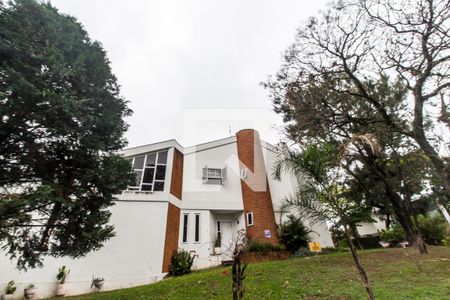 Casa de condomínio para alugar com 440m², 4 quartos e 4 vagas Casa de condomínio para alugar com 440m², 4 quartos e 4 vagasVista da Rua