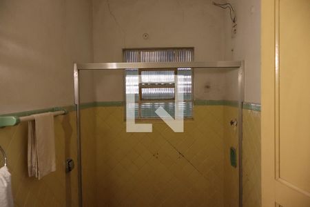 Casa à venda com 428m², 5 quartos e 5 vagasBanheiro social