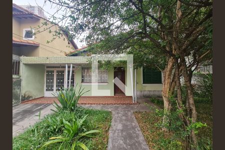 Casa à venda com 428m², 5 quartos e 5 vagas Casa à venda com 428m², 5 quartos e 5 vagasFrente do imovel