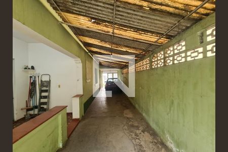 Casa à venda com 428m², 5 quartos e 5 vagas Casa à venda com 428m², 5 quartos e 5 vagasGaragem