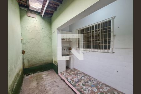 Casa à venda com 428m², 5 quartos e 5 vagas Casa à venda com 428m², 5 quartos e 5 vagasÁrea de Serviço Casa 02