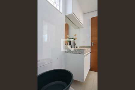 Apartamento à venda com 200m², 3 quartos e 1 vaga Apartamento à venda com 200m², 3 quartos e 1 vagaBanheiro Social 2