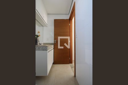 Apartamento à venda com 200m², 3 quartos e 1 vaga Apartamento à venda com 200m², 3 quartos e 1 vagaBanheiro Social 2