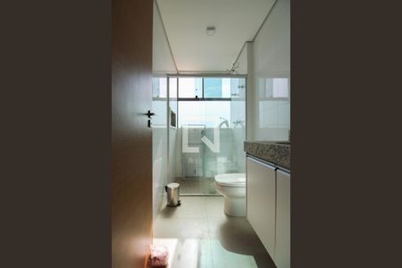 Apartamento à venda com 200m², 3 quartos e 1 vaga Apartamento à venda com 200m², 3 quartos e 1 vagaBanheiro Social 1