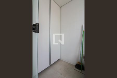 Apartamento à venda com 200m², 3 quartos e 1 vaga Apartamento à venda com 200m², 3 quartos e 1 vagaÁrea de Serviço