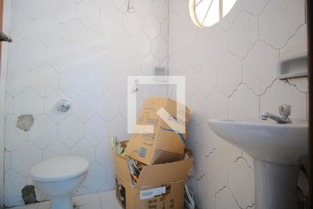 Casa à venda com 282m², 4 quartos e 2 vagasBanheiro 3