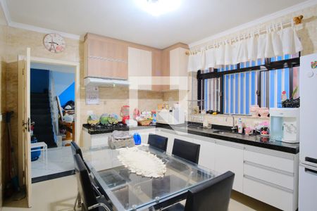 Casa à venda com 282m², 4 quartos e 2 vagasCozinha