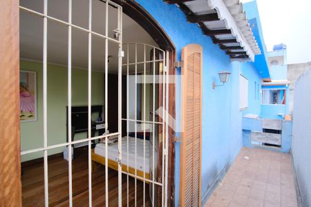 Casa à venda com 282m², 4 quartos e 2 vagasSacada do Quarto 2