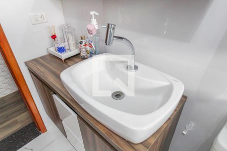 Casa à venda com 132m², 3 quartos e 7 vagas Casa à venda com 132m², 3 quartos e 7 vagasBanheiro