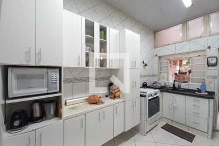 Casa à venda com 236m², 3 quartos e 3 vagasCozinha 