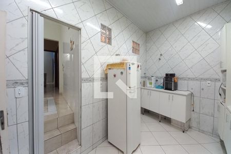 Casa à venda com 236m², 3 quartos e 3 vagasCozinha 