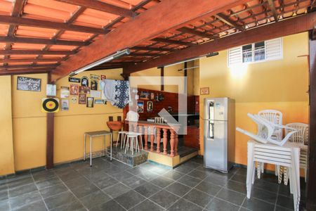 Casa à venda com 400m², 3 quartos e 6 vagas Casa à venda com 400m², 3 quartos e 6 vagasEspaço Gourmet