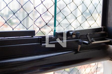 Apartamento à venda com 76m², 2 quartos e 2 vagas Apartamento à venda com 76m², 2 quartos e 2 vagasDetalhe Varanda Sala