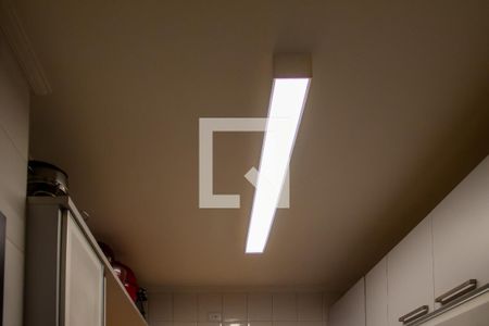 Apartamento à venda com 76m², 2 quartos e 2 vagas Apartamento à venda com 76m², 2 quartos e 2 vagasDetalhe Cozinha