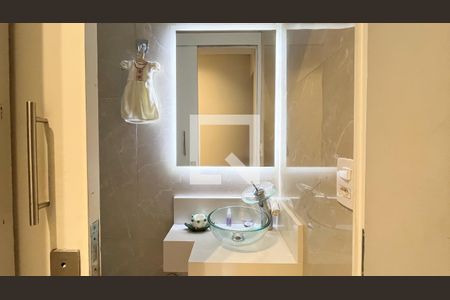 Apartamento à venda com 76m², 2 quartos e 2 vagas Apartamento à venda com 76m², 2 quartos e 2 vagasLavabo