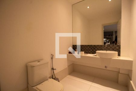 Casa à venda com 900m², 3 quartos e 4 vagas Casa à venda com 900m², 3 quartos e 4 vagasLavabo da Sala de TV