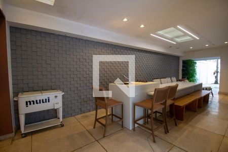 Casa à venda com 900m², 3 quartos e 4 vagas Casa à venda com 900m², 3 quartos e 4 vagasÁrea Gourmet