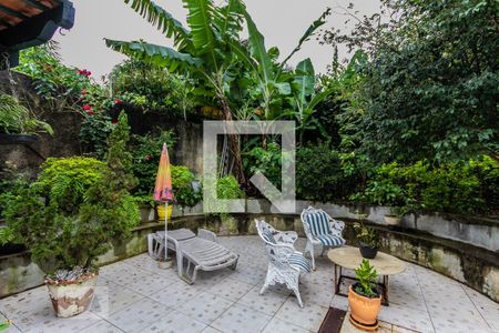 Casa à venda com 380m², 5 quartos e 4 vagas