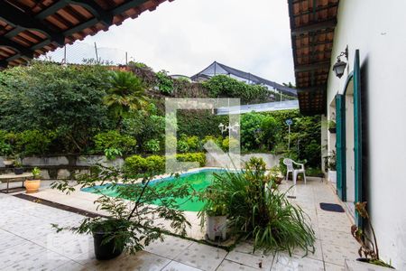 Casa à venda com 380m², 5 quartos e 4 vagas