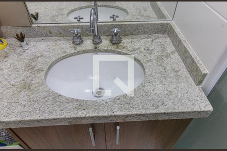 Apartamento à venda com 83m², 3 quartos e 1 vagaSuíte - Banheiro