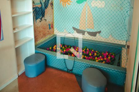 Apartamento à venda com 77m², 3 quartos e 1 vagaÁrea comum