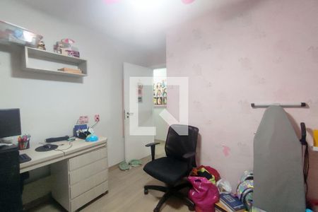 Apartamento à venda com 77m², 3 quartos e 1 vagaQuarto 2